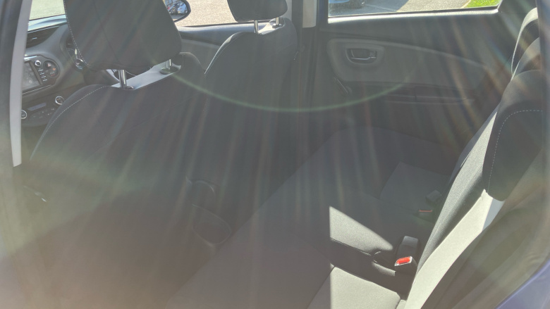 Toyota Yaris 1.5 Hybrid Icon Tech 5dr CVT Hybrid Hatchback